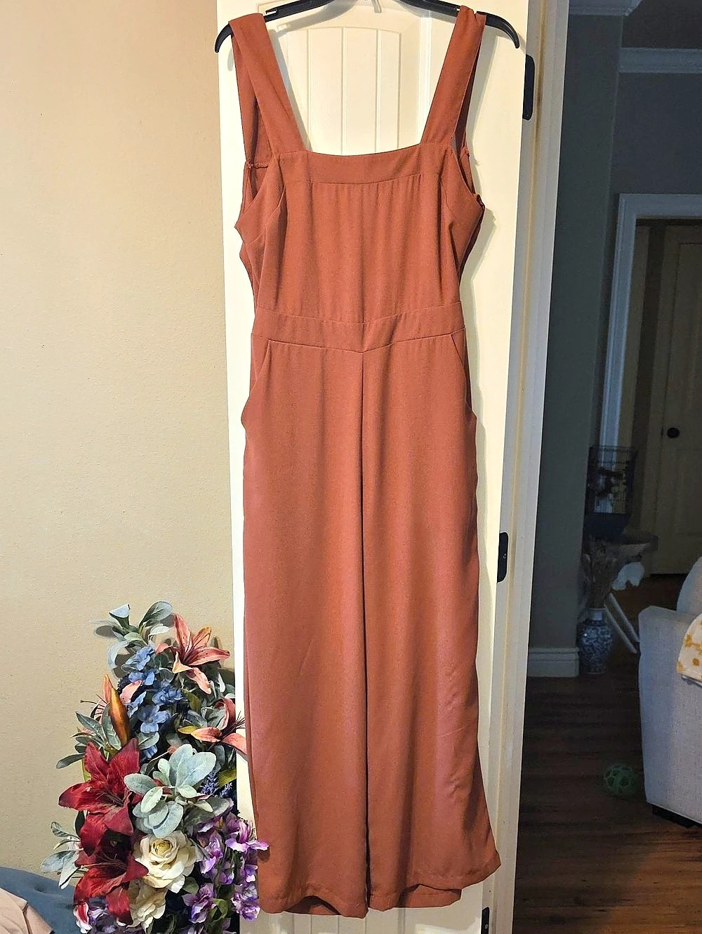 The Trendy Hanger Mauve Wide-Leg Back Tie Jumpsuit Size Medium